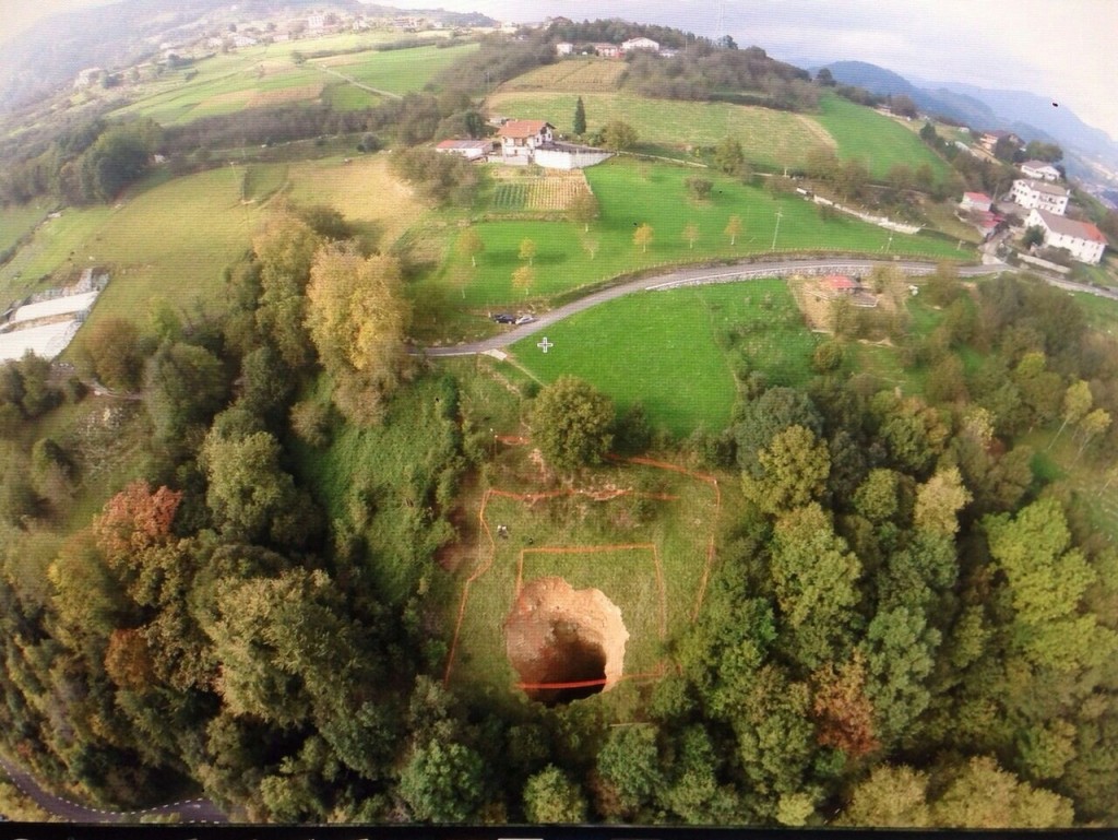 vue aérienne de l'effondrement du tunnel LGV